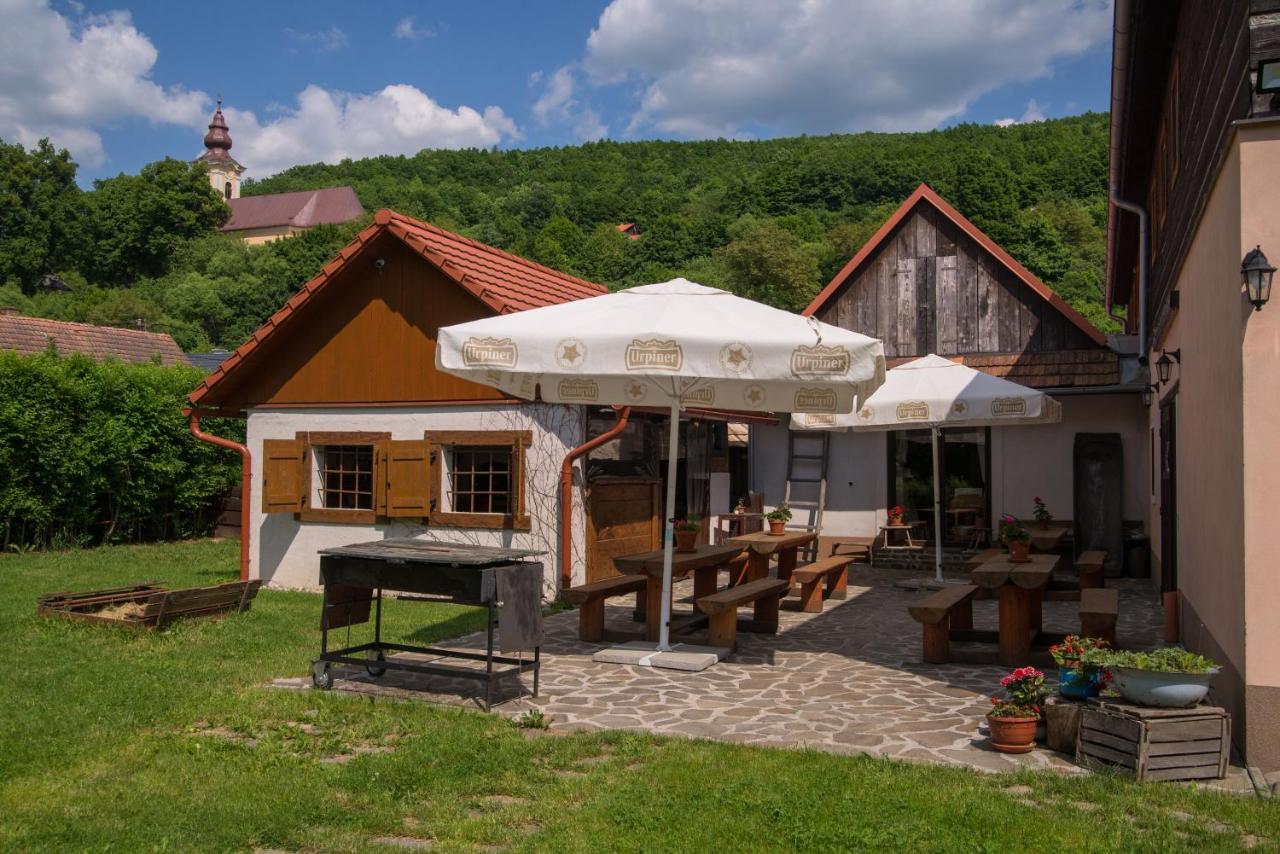 Penzion Stary Hostinec Банска-Штьявница Экстерьер фото